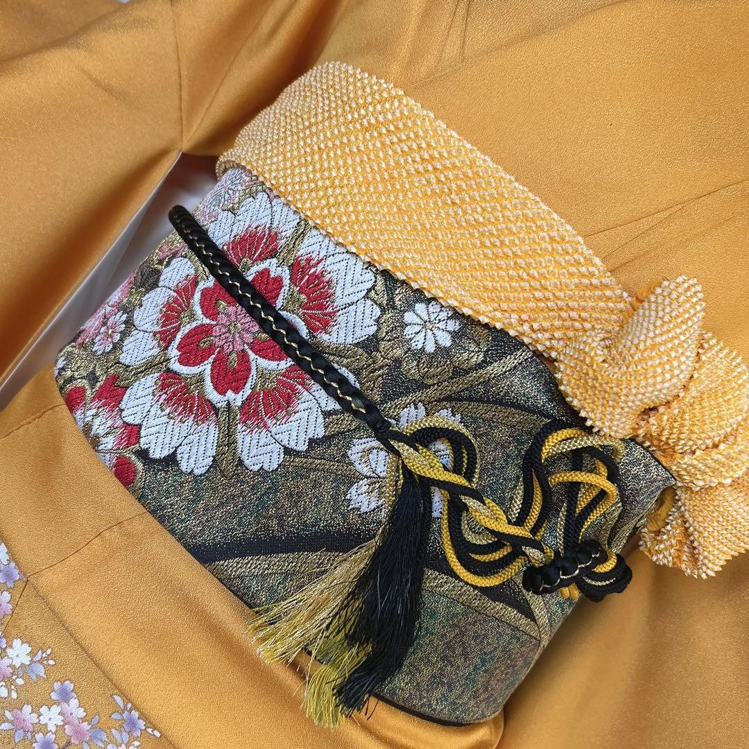Vintage Furisode Set - Luxurious Yellow Silk with Gold Embellishments - Classic Pattern