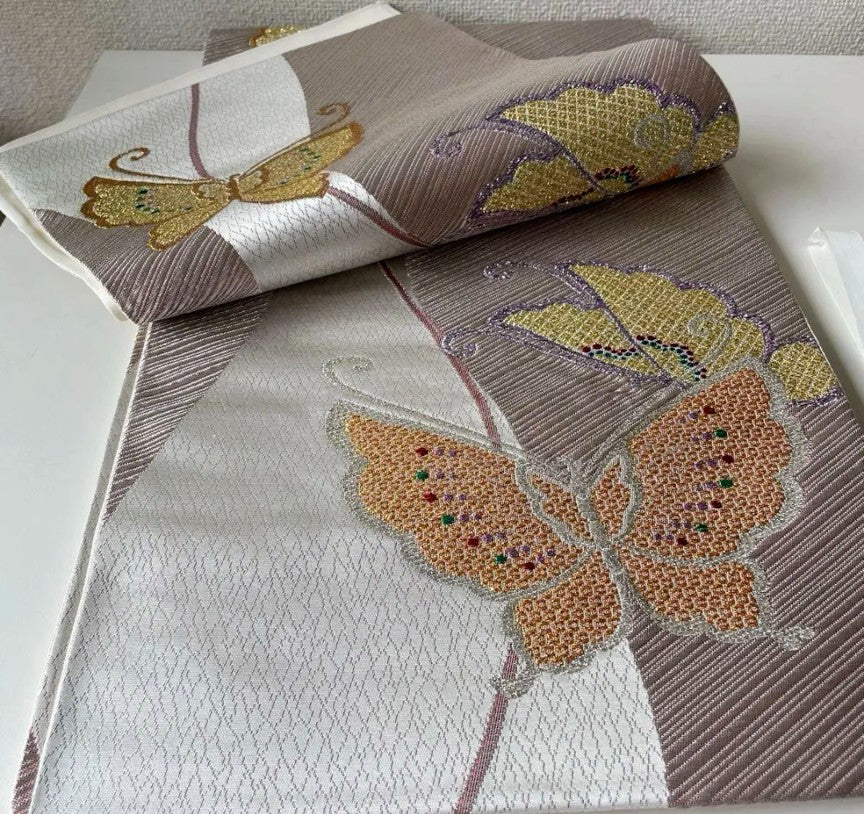 [Excellent Condition] Pure Silk Furisode & Obi Set – Dusty Pink, Flowing Water & Butterfly Floral Pattern, Artist’s Seal / Butterfly Embroidery Gold Obi / Lined