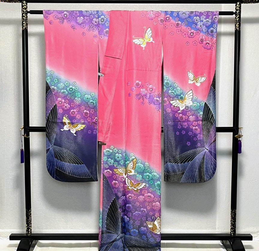 Pre-Owned Furisode Kimono – Butterfly & Silver Thread Pattern | Pure Silk | With Gold Obi Sash