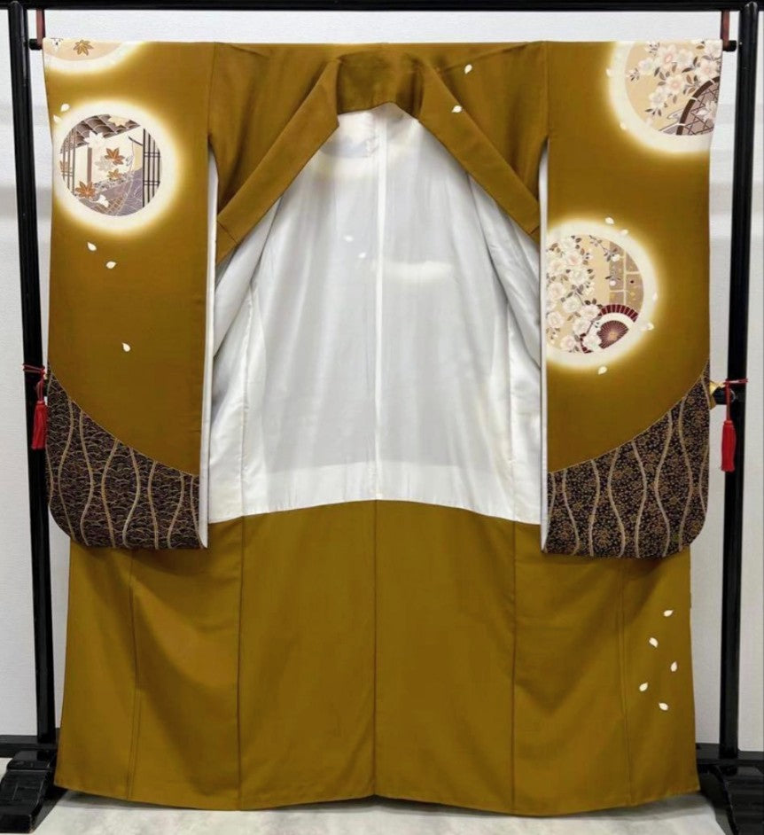 Vintage Furisode Kimono Full Set - Gold Embroidery & Kawashima Obi - Pre-Owned　「Free Shipping Included」