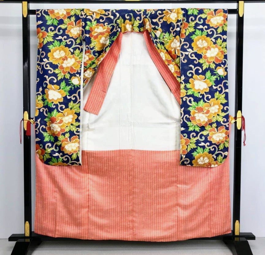 Pure Silk Furisode & Saga Nishiki Obi 2-Piece Set - Navy Peony Floral Arabesque with Gold Thread - Pre-Owned　「Free Shipping Included」