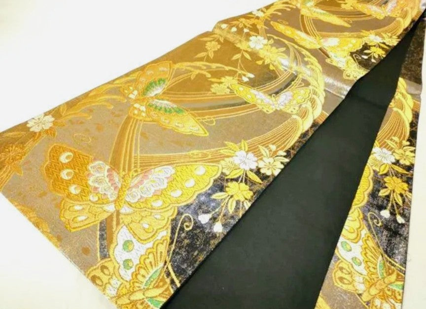 Pre-Owned Furisode Kimono – Butterfly & Silver Thread Pattern | Pure Silk | With Gold Obi Sash