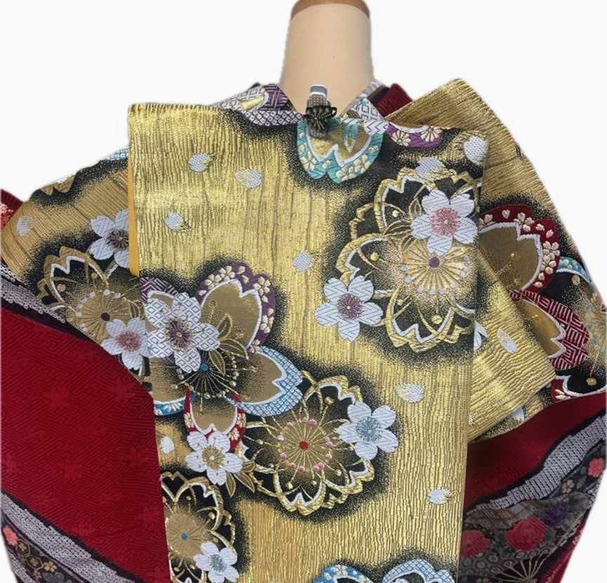 Classic Crimson Furisode - 7-Piece Full Set with Golden Obi　