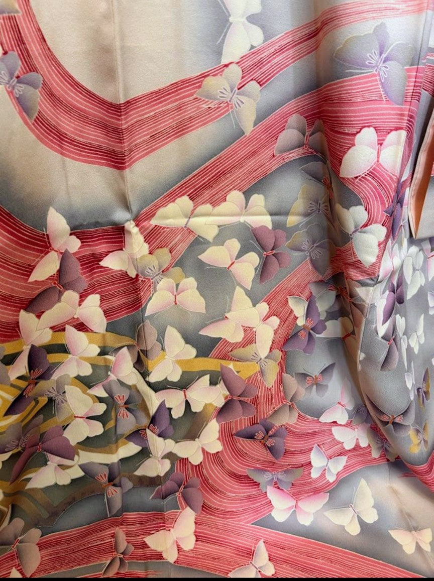 [Excellent Condition] Pure Silk Furisode & Obi Set – Dusty Pink, Flowing Water & Butterfly Floral Pattern, Artist’s Seal / Butterfly Embroidery Gold Obi / Lined