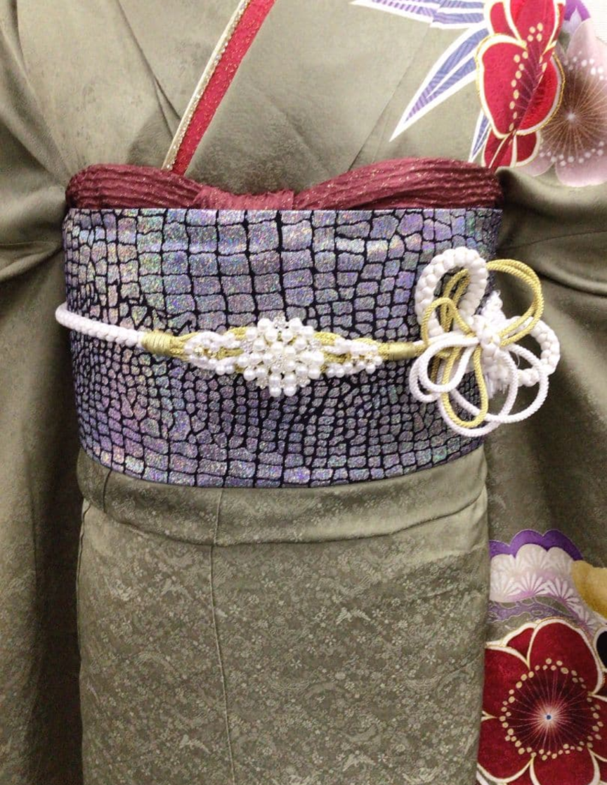 Lustrous Uguisu Green Furisode with Bold Red Floral Pattern & Sparkling Obi - Full Set