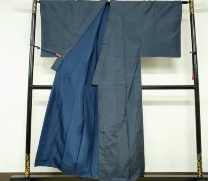 Men's Authentic Oshima Tsumugi 3-Piece Ensemble - Kimono, Long Haori & Juban - Abstract Pattern with Certificate - Pre-Owned