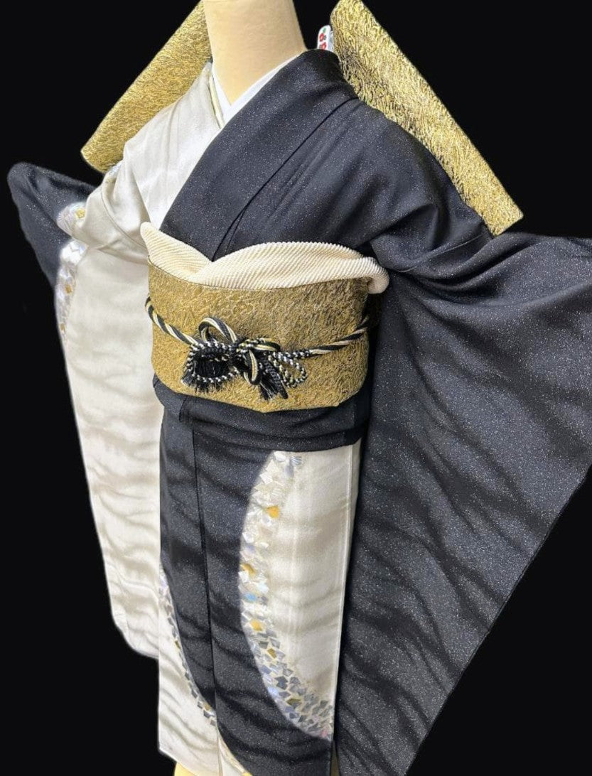Hori Shohei Furisode Full Set - Champagne Gold & Black with Gold Leaf - Pre-Owned　「Free Shipping Included」