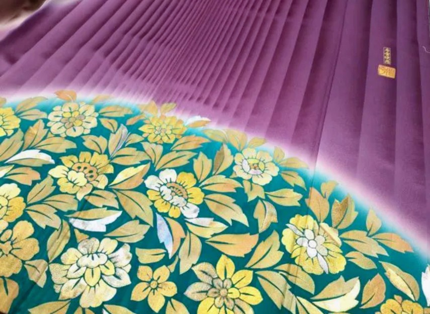 Hori Shohei Furisode & Obi 2-Piece Set - Gold Leaf Kinka-ori Floral Gradation - Pure Silk - Pre-Owned