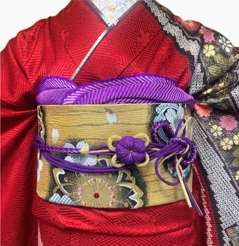 Classic Crimson Furisode - 7-Piece Full Set with Golden Obi　