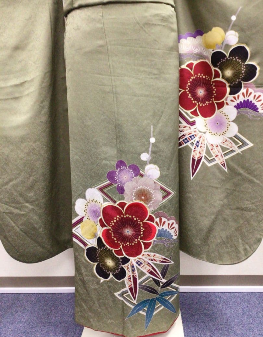 Lustrous Uguisu Green Furisode with Bold Red Floral Pattern & Sparkling Obi - Full Set