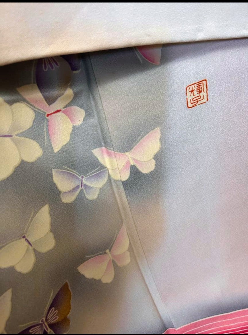 [Excellent Condition] Pure Silk Furisode & Obi Set – Dusty Pink, Flowing Water & Butterfly Floral Pattern, Artist’s Seal / Butterfly Embroidery Gold Obi / Lined
